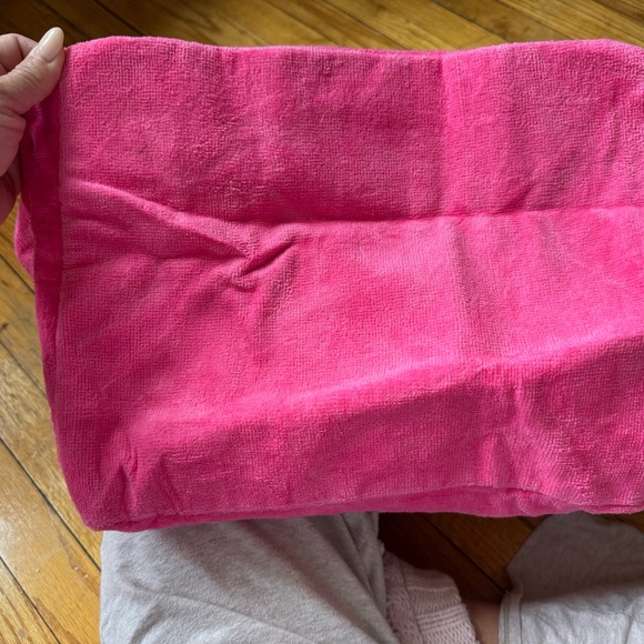 Victoria Secret Large Neon Pink Travel Beach Tote Bag with Tassel - Like New - Picture 5 of 6